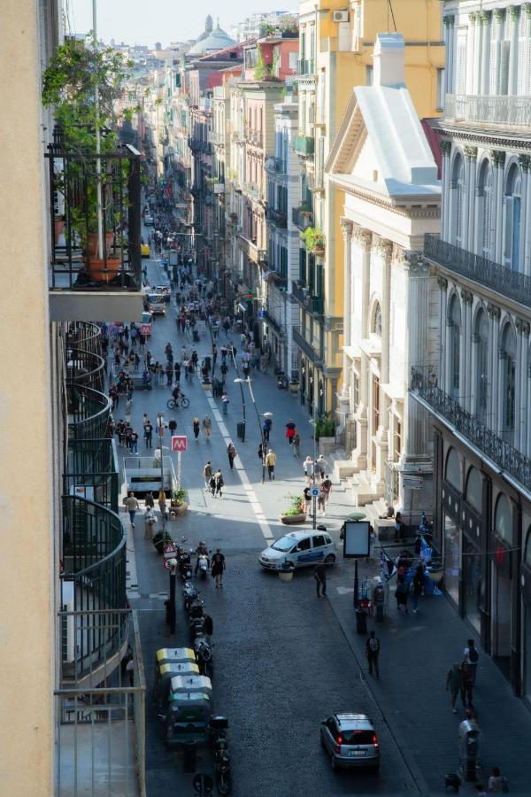 Lagi Suites Napoli Esterno foto