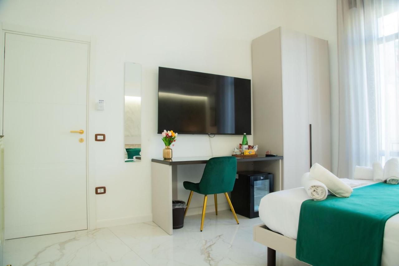 Lagi Suites Napoli Esterno foto