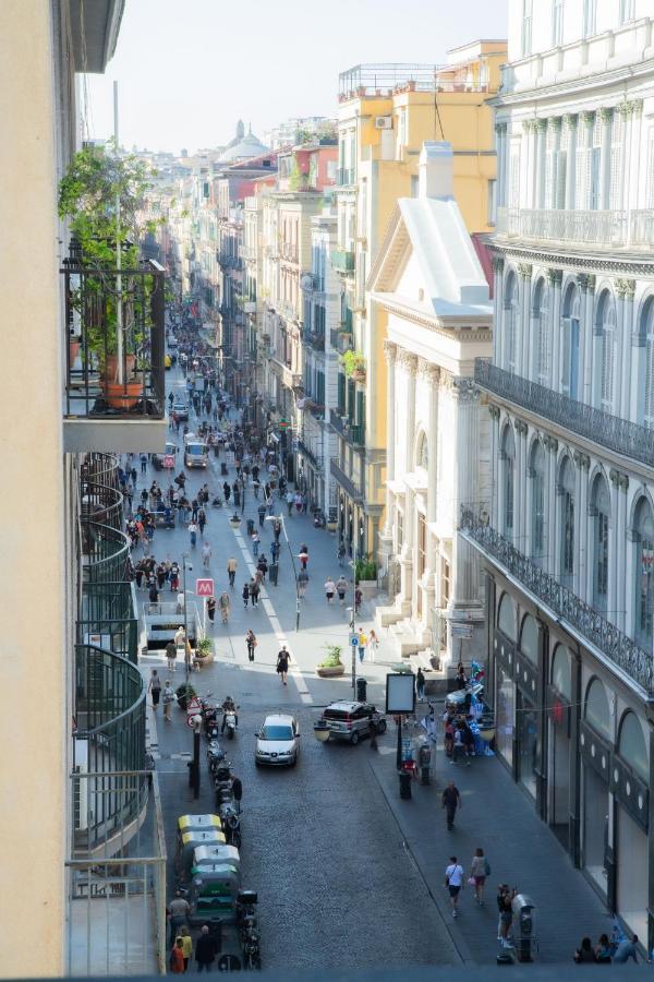 Lagi Suites Napoli Esterno foto