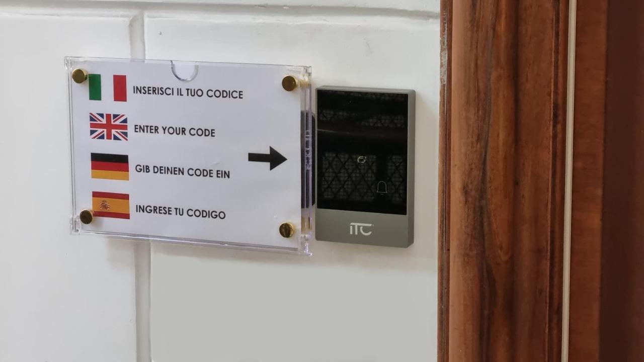 Lagi Suites Napoli Esterno foto